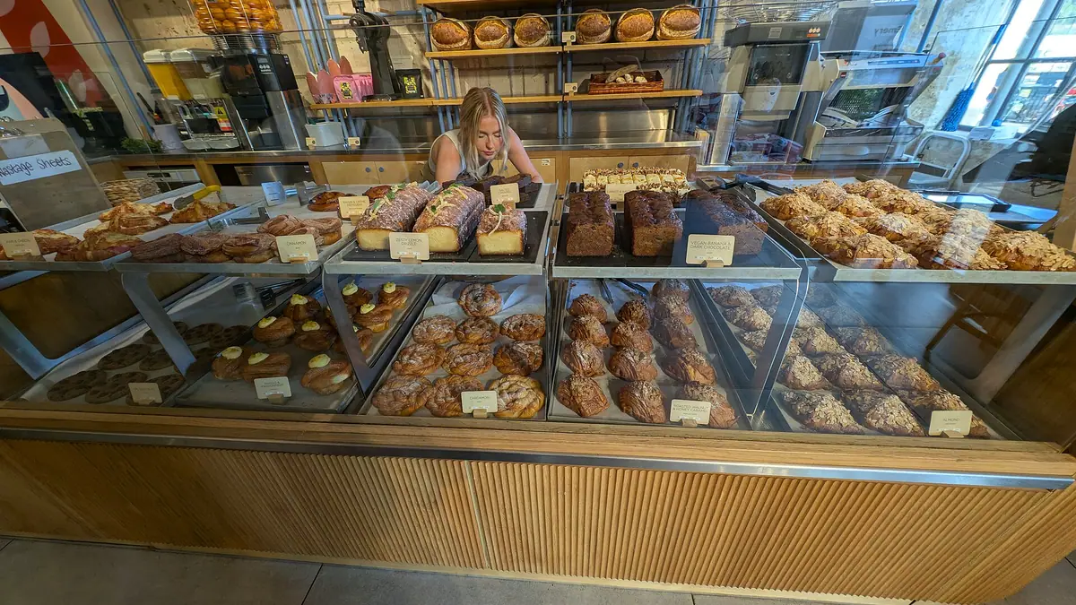 Reeve the Baker – bakery in Devizes town centre